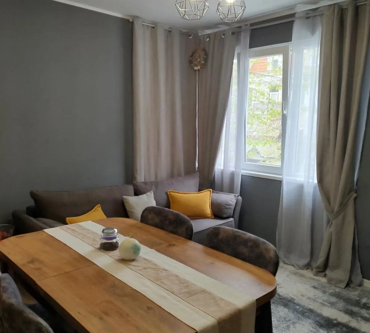Appartement Вселена à Varna